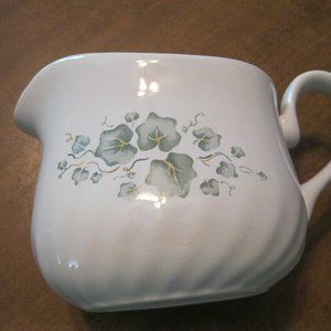 Callaway Ivy Corelle Gravy Bowl